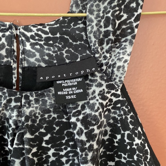 Apostrophe ladies tunic in black and white fully lined. Size extra small. - Picture 2 of 9